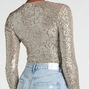 Express Metallic Sequin V-Neck Bodysuit - Silver